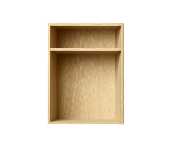 009 Bookcase Bedside vertical w. shelf Dimensions H47 W35 D30 / 34.5 Oak